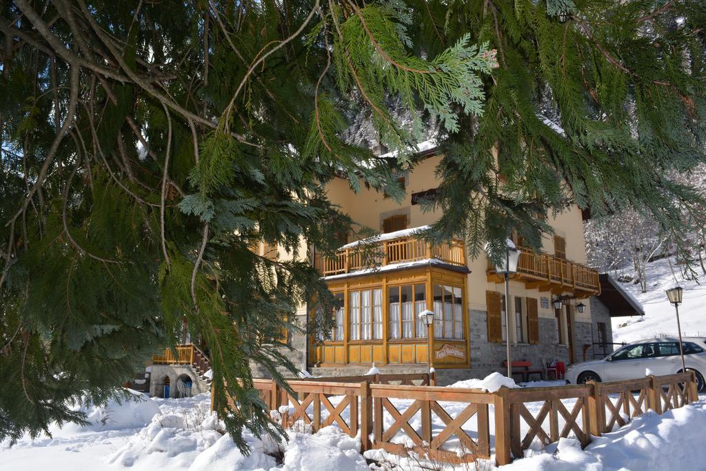 Hotel Villa Tedaldi Gressoney-Saint-Jean Zewnętrze zdjęcie