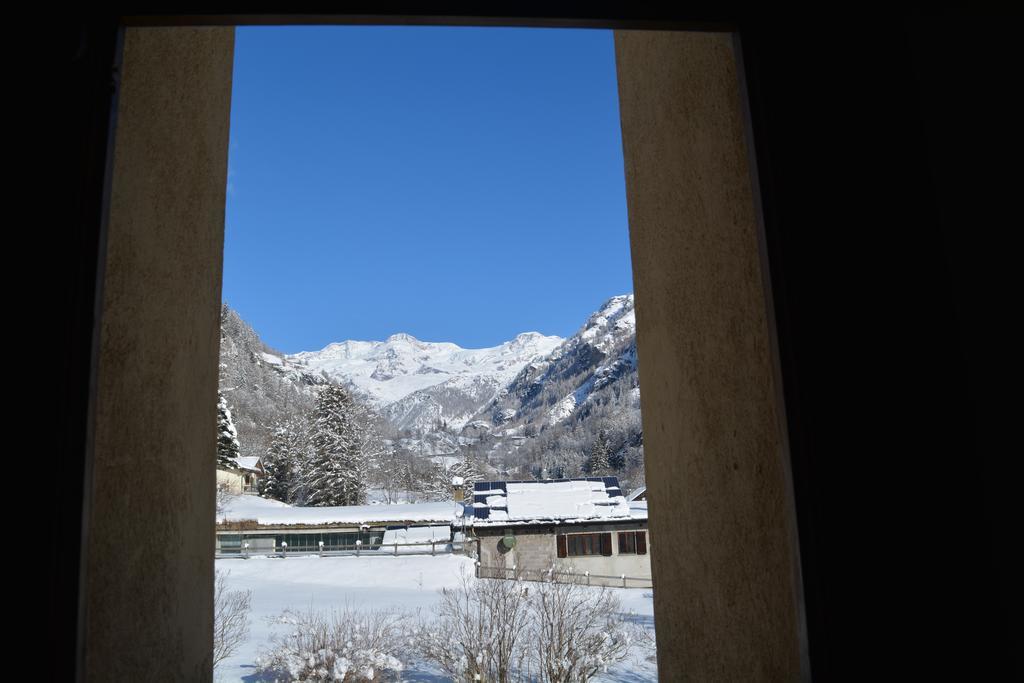 Hotel Villa Tedaldi Gressoney-Saint-Jean Zewnętrze zdjęcie